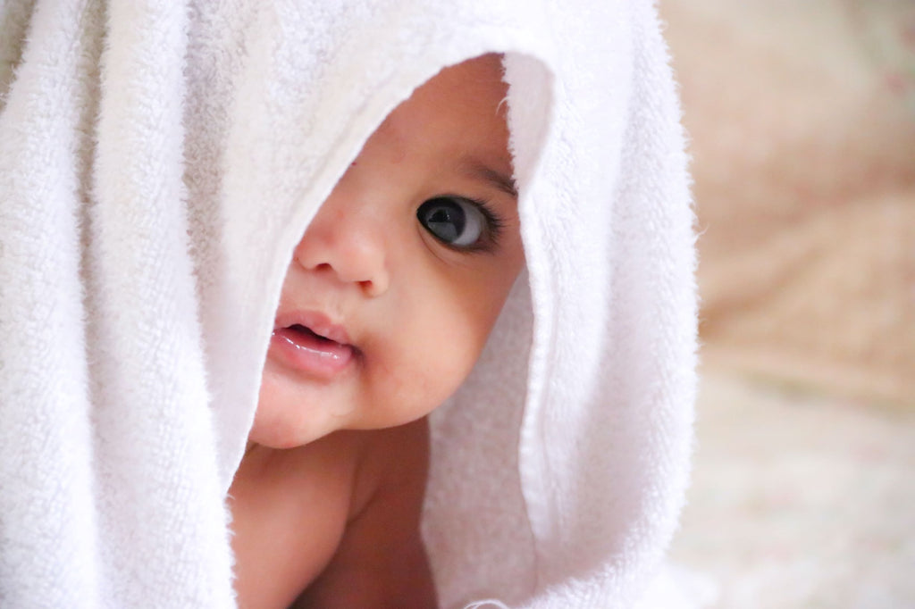 Part 6 of the Bringing Baby Home Series: Bathtime!